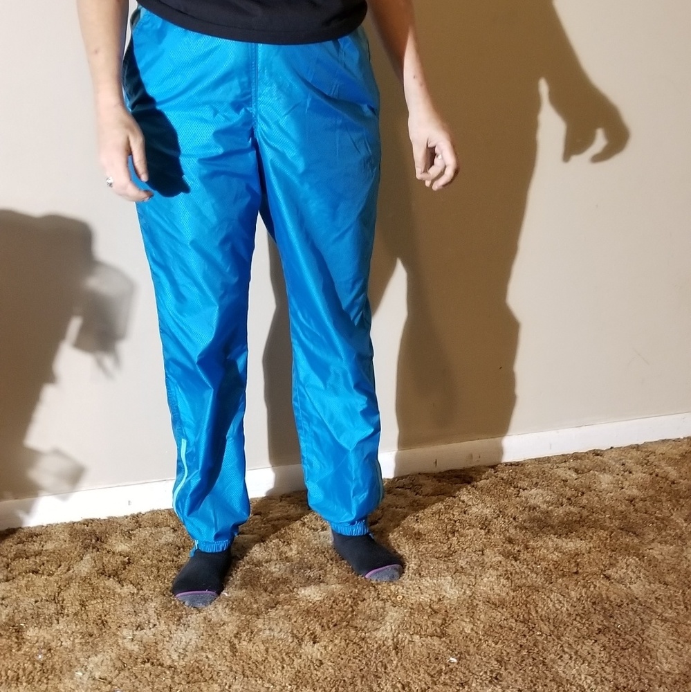Women's windbreaker pants
